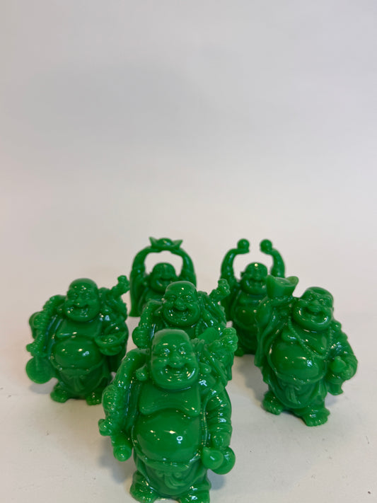 🌿 Kit de Budas Verdes Conjunto de figuras que representan paz, equilibrio y armonía. El color verde simboliza sanación, esperanza y prosperidad en el hogar o negocio