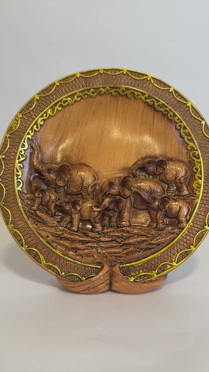 Hermoso plato banquete de Fortuna – simboliza abundancia y prosperidad