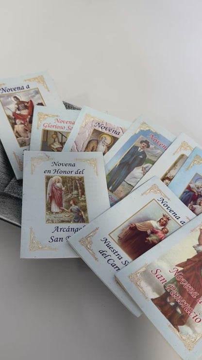 Novenas Oraciones tradicionales de fe y devoción para agradecer, pedir bendiciones y fortalecer la espiritualidad